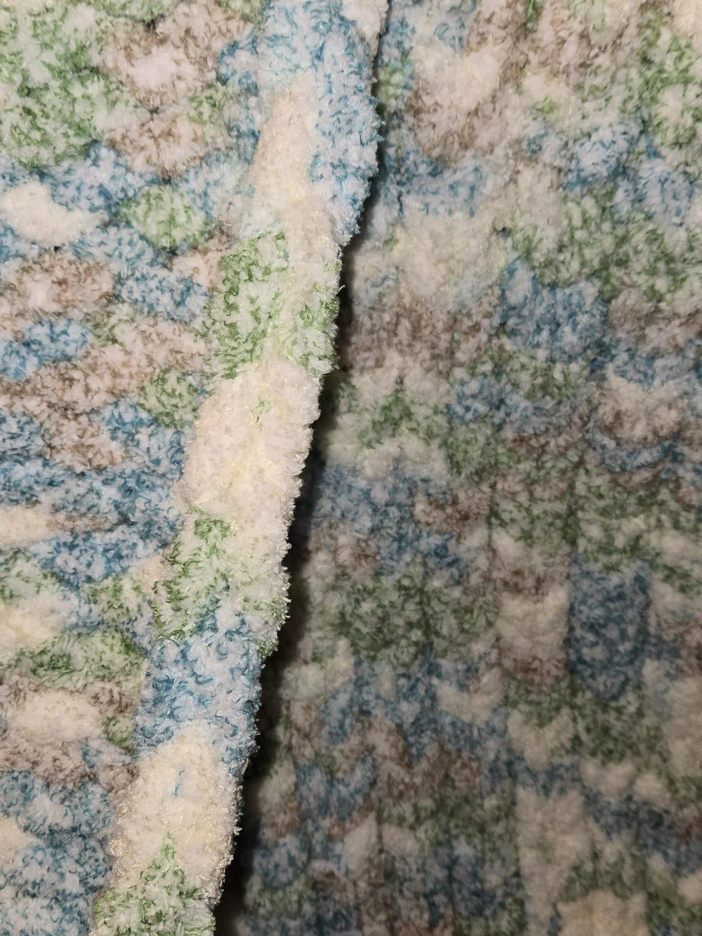 Handmade Chunky Knit Chenille Baby Blanket/Throw - White, Blue, Green, Tan